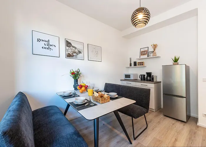 Lejlighed Modern Und Ruhig, Mit Garage & Ps4, Nahe Messe, Rue Und Uniklinik, Voll Ausgestattete Kueche, Bad Mit Dusche Und Badewanne Essen